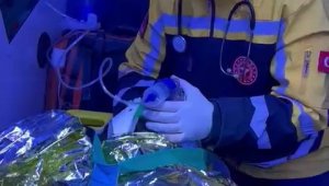 Enkazdan çıkan teyzenin ilginç diyaloğu