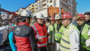 Esenyurt Belediyesi depremin yaralarını sarıyor