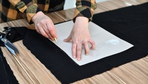 Esenyurtlu kadınlar depremzedeler için üretiyor