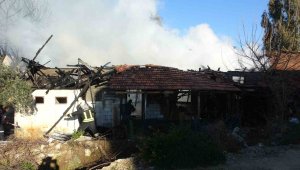 Fethiye'de iş yeri yangını