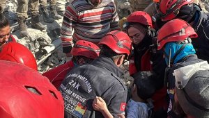 Gaziantep'te 9 yaşındaki Semih depremin 156. saatinde sağ olarak kurtarıldı