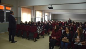 Gün'den öğrencilere nasihat: "Sabırla, inatla, azimle çalışarak başarıya ulaşabilirsiniz"