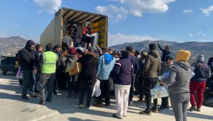 Hatay Samandağ'da depremzedelerin yaraları sarılıyor