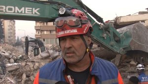 Hatay'da 170'inci saatte inanılmaz kurtuluş: Enkazdan yürüyerek çıktı