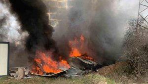 İşçilerin kaldığı 32 yataklı konteyner ev alev alev yandı