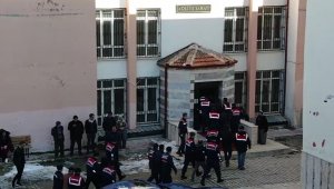 Isparta'da "Kökünü Kurutma Operasyonu"nda 31 şüpheli yakalandı