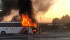 İstanbul'dan yola çıkan yolcu otobüsü alev alev yandı