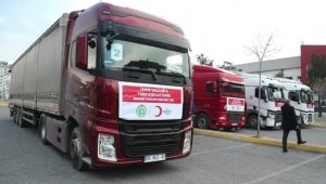 İzmir'den deprem bölgelerine 31 tır yardım malzemesi desteği