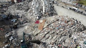 İzmir'in üniversitelerinde deprem acısı: 39 vefat