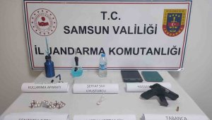 Jandarma iş yerinde uyuşturucu ele geçirdi