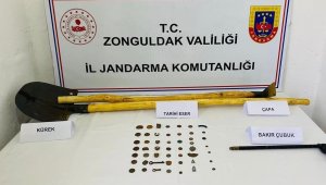 Kaçak kazı yaparken suçüstü yakalandılar
