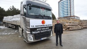 Kastamonu Belediyesi'nden deprem bölgesine 5 tır ve 6 kamyon yardım