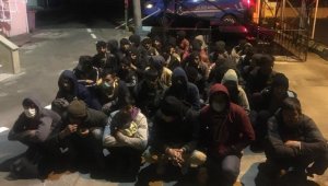 Kocaeli'de 21 düzensiz göçmenin yakalandığı iş yerine 986 bin TL ceza