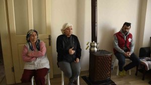 Kuşadası Belediyesi'nden depremzedelere psikolojik destek