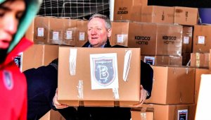 Medipol Başakşehir'den depremzedelere yardım