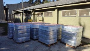 Mehmetçik Antakya'da depremzedelere su dağıtımını sürdürüyor