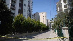 Mersin'de depremden etkilenen 3 bina boşaltıldı