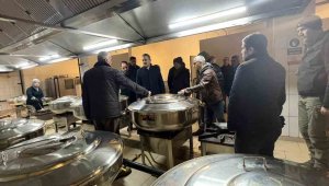 Meslek liseleri depremzedeler için günlük 700 bin ekmek üretiyor