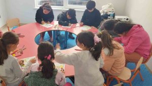 NEVÜ'lü gönüllü öğrencilerden depremzede çocuklara psikososyal destek