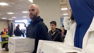 Nick Calathes ve Scottie Wilbekin'den destek