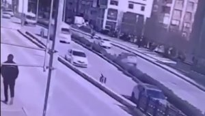 Okul bahçesine düşen aracın kamera görüntüleri ortaya çıktı