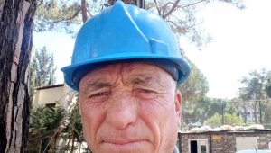 Öldürüp gömdüğü şahsın cep telefonunu eşine hediye etti