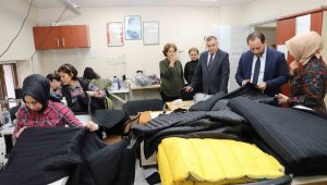 Olgunlaşma Enstitüsü deprem bölgesine uyku tulumu üretiyor