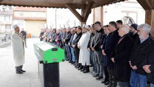 Otomobil almak için gittiği Hatay'da enkaz altında kalan genç son yolculuğuna uğurlandı