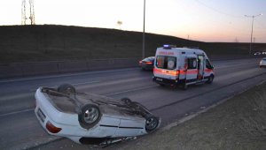 Otomobil takla attı, emniyet kemeri hayat kurtardı