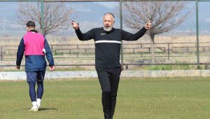 Özden Töraydın: "3 maç akıbetimizi belirleyecek"