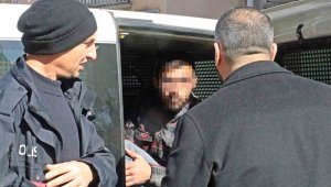 Parkta oturan kadının kapkaç kabusu, vatandaş müdahalesiyle engellendi