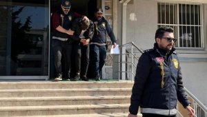 Polis görünümlü dolandırıcı suçüstü yakalandı