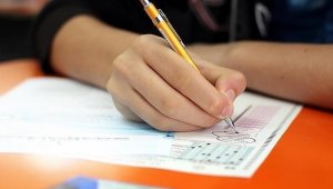 "8. ve 12. sınıfların okula gelmesi sağlanmalı"
