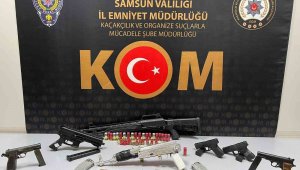 Samsun'da silah operasyonunda 1 Kalaşnikof ve 5 tabanca ele geçirildi: 2 gözaltı