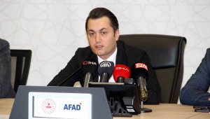 Sivas Vali Vekili Öztürk: "Sivas'ta 4 bin 189 depremzede taburcu edildi, 10 vatandaşımız hayatını kaybetti"