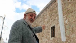 Sivas'ta dev buz sarkıtları oluştu