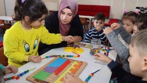 Sivas'ta minik depremzedeler için anasınıfı oluşturuldu
