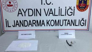 Şüpheli şahıslar uyuşturucu ile yakalandı