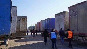 Suriye'ye bugüne kadar 58 yardım tırı ulaştı