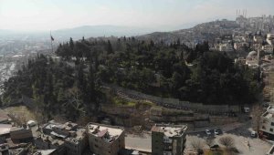 Tarihi Kahramanmaraş Kalesi depremde ayakta kaldı