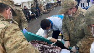 TCG İskenderun yaralı tahliyesine devam ediyor