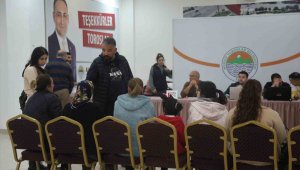 Toroslar Belediyesi Acil Destek Merkezi depremzedelerin yanında