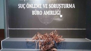 Tramvay inşaatı şantiyesinden kablo çalan hırsızlar yakayı ele verdi