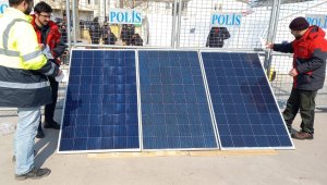 TSE depremzedeler için güneş panelleri kurdu