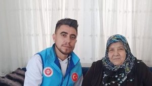Umre ziyareti için biriktirdiği parayı depremzedelere bağışladı