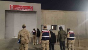 Uyuşturucuyu bulaşık makinesi ve çeyiz sandığına sakladılar