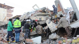 Uzmanı uyardı: "Çocuklarınızı sosyal medyadan ve TV'lerden uzak tutun"