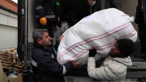 Yabancı öğrenciler depremzedeler için seferber oldu