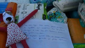 Yardım kolilerinden çıkan notlar duygulandırdı