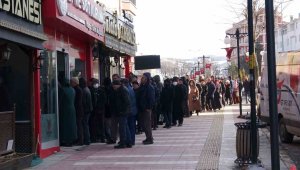 Yozgat'ta Et ve Süt Kurumunda uygun fiyatla satılan et ürünlerine yoğun ilgi
